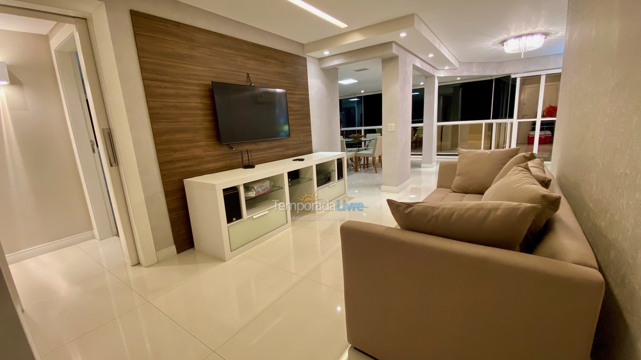 Apartamento para alquiler de vacaciones em Balneário Camboriú (Praia Central)