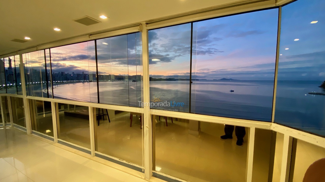 Apartamento para alquiler de vacaciones em Balneário Camboriú (Praia Central)