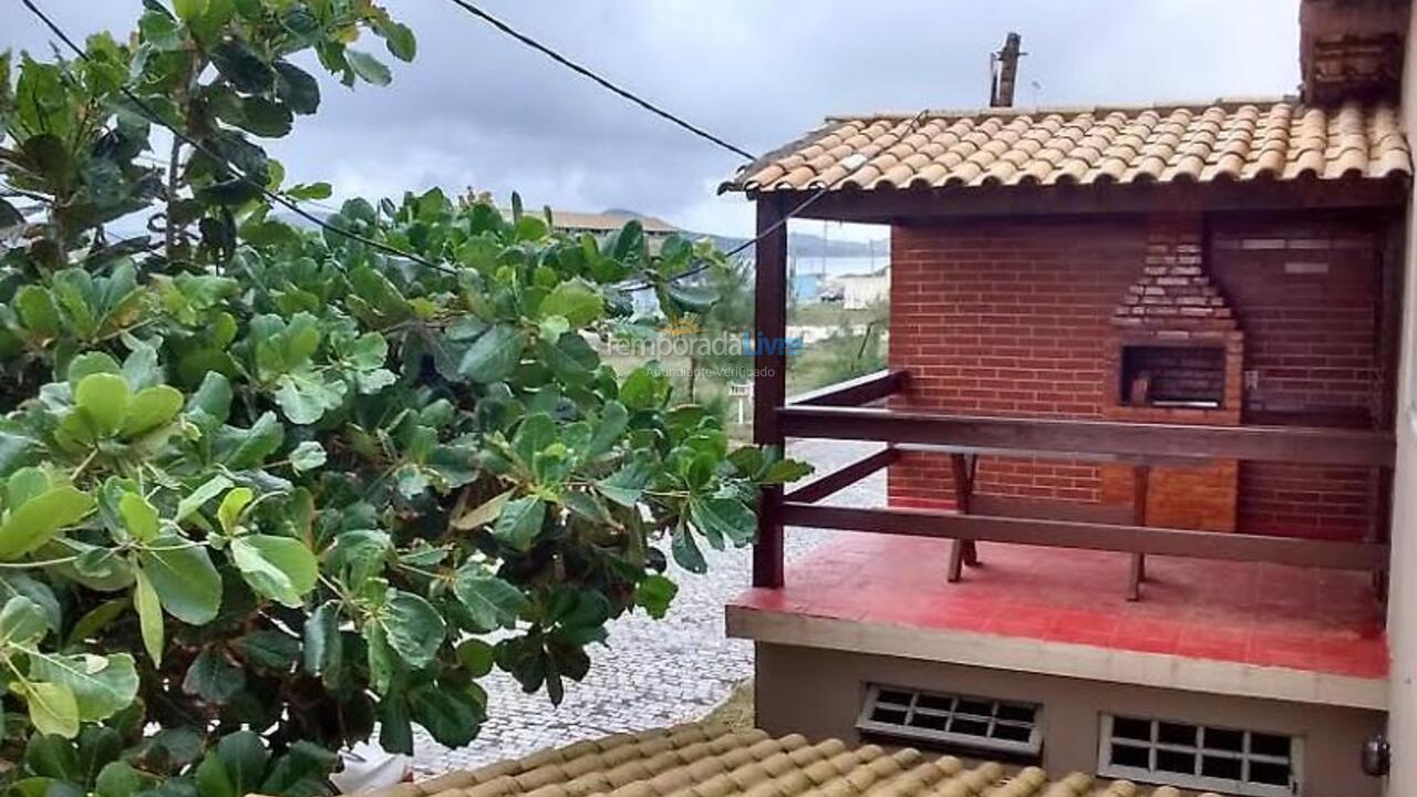 Apartamento para alquiler de vacaciones em Cabo Frio (Praia do Foguete)