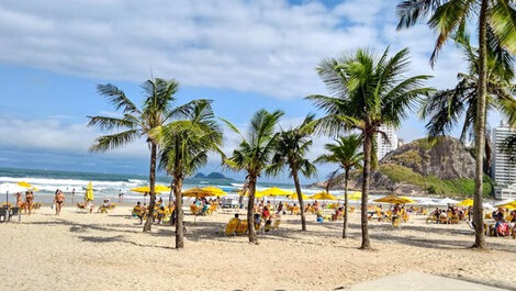 Apartment for rent in Guarujá - Enseada