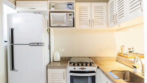 Charmosa casa em MARESIAS, condominio, lazer total, perto da praia.