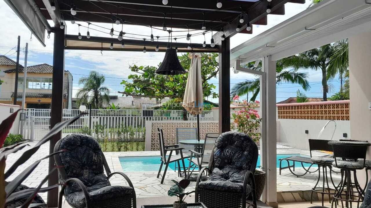 Casa para aluguel de temporada em Guaratuba (Nereidas)