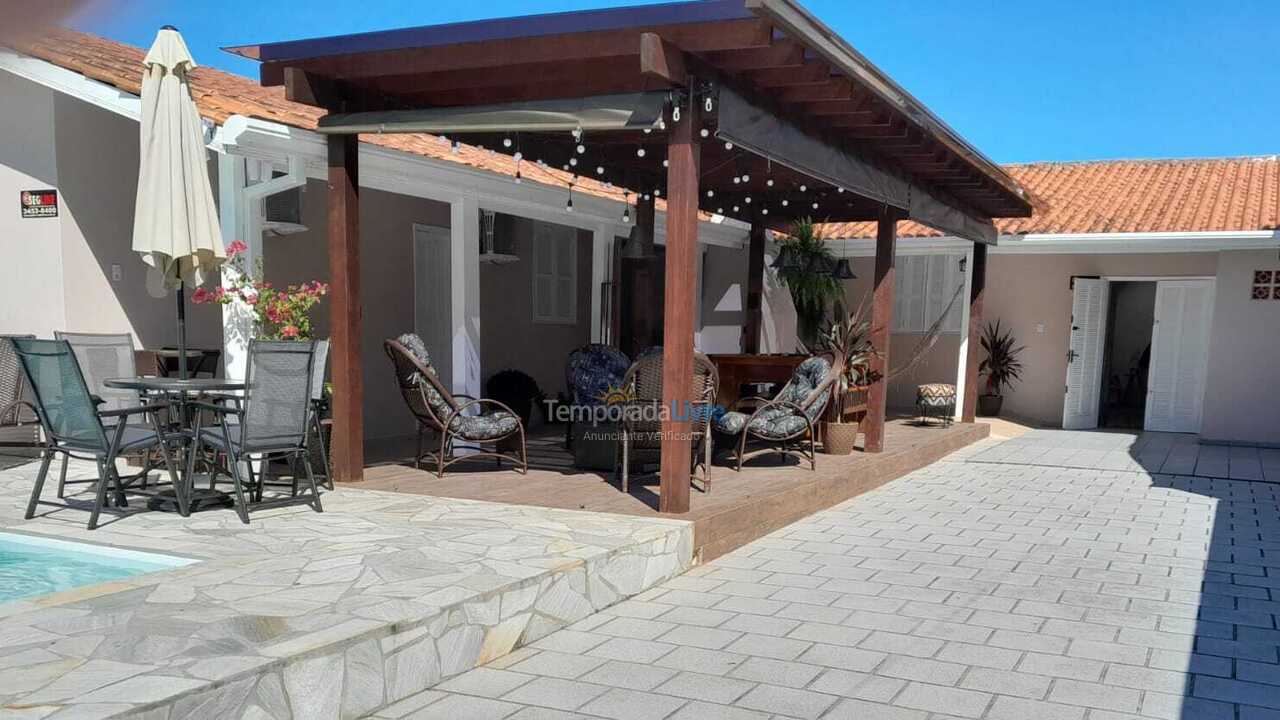 Casa para aluguel de temporada em Guaratuba (Nereidas)