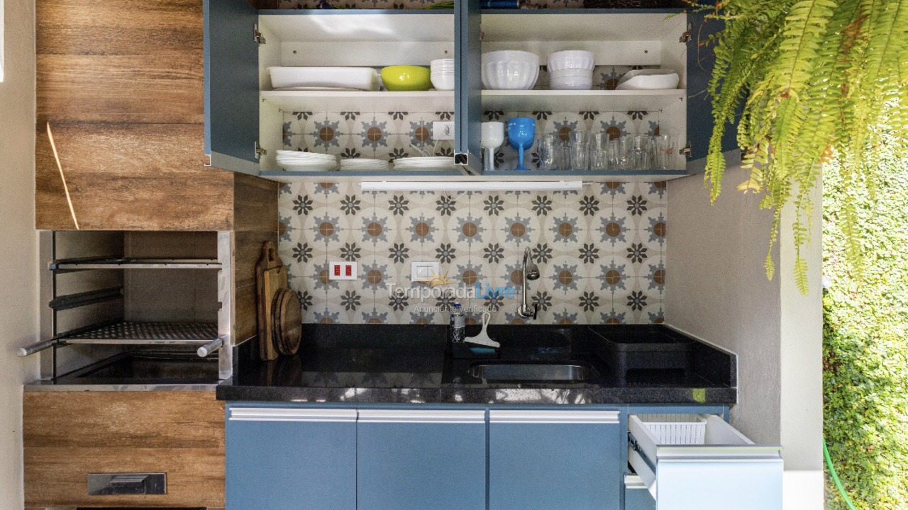 Casa para aluguel de temporada em São Sebastião (Maresias)