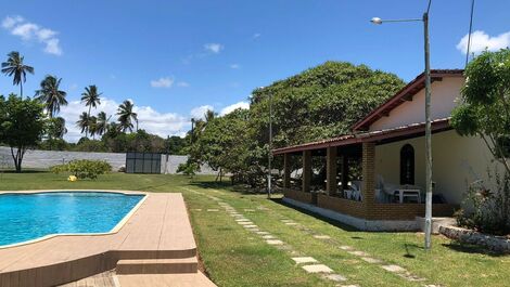 Casa para alugar em Camaçari - Monte Gordo