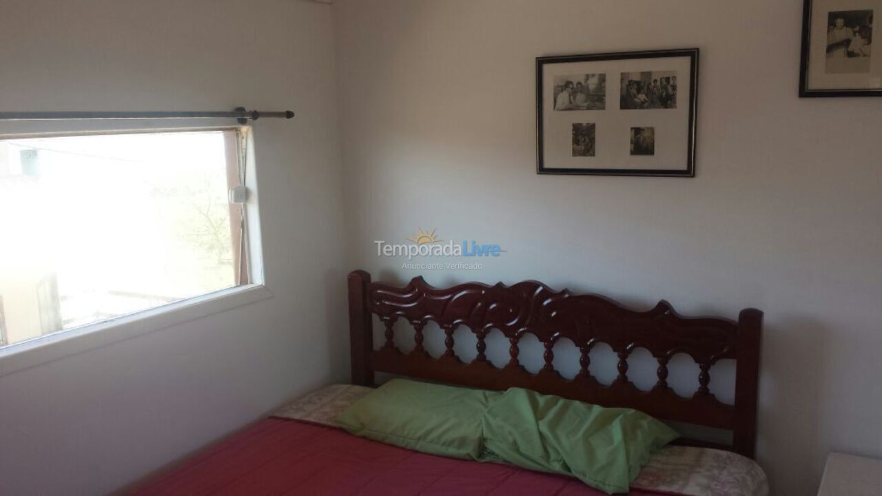 Casa para aluguel de temporada em Cabo Frio (Praia do Foguete)