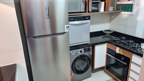 Triplex House Praia da Enseada Guarujá up to 13 people - 4 parking spaces