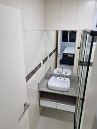 Triplex House Praia da Enseada Guarujá up to 13 people - 4 parking spaces