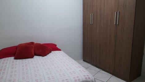 Apartamento espaçoso e completo próximo a praia