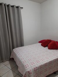 Apartamento espaçoso e completo próximo a praia