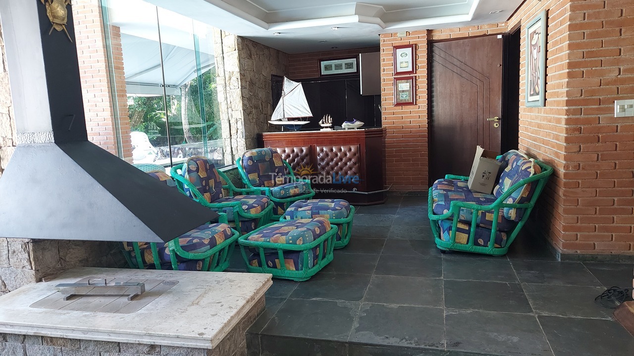 Casa para aluguel de temporada em Bertioga (Praia de Guaratuba)