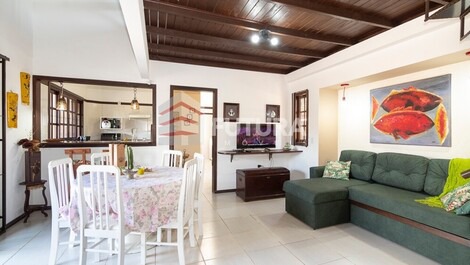 CASA EN ALQUILER POR TEMPORADA – MARISCAL – BOMBINHAS/SC (LC141F)