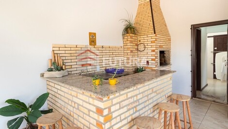 CASA EN ALQUILER POR TEMPORADA – MARISCAL – BOMBINHAS/SC (LC141F)