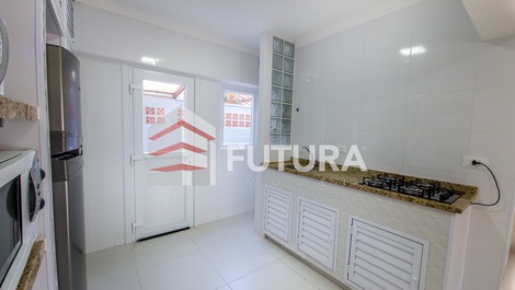 SEASONAL RENTAL APARTMENT–PRAIA DO MARISCAL BOMBINHAS-SC LA115F