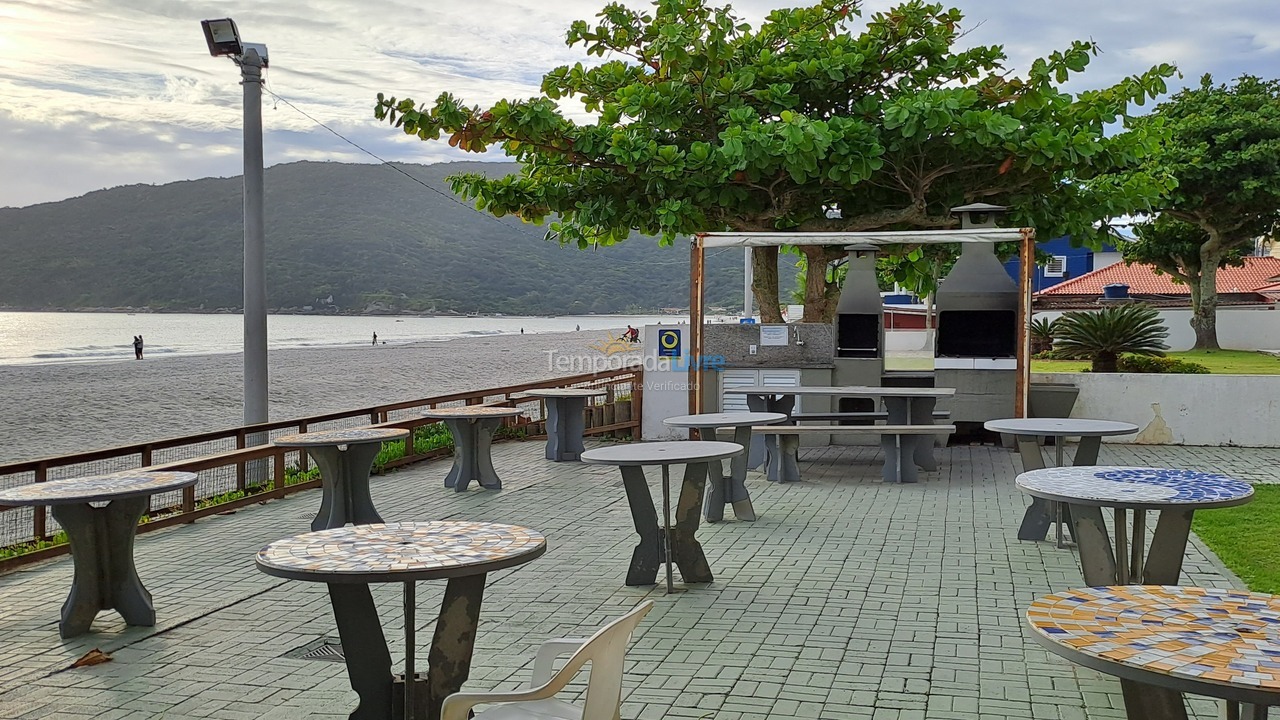 Apartamento para aluguel de temporada em Florianopolis (Praia dos Ingleses)