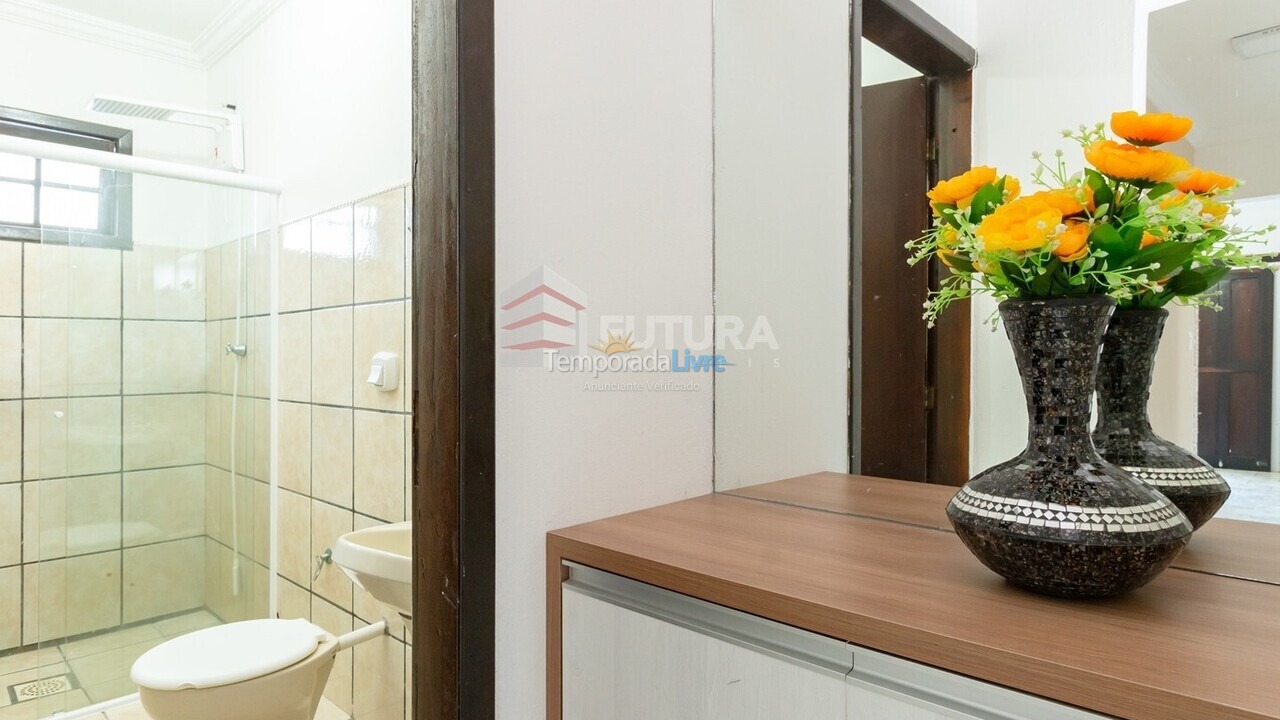 Casa para aluguel de temporada em Bombinhas (Mariscal)