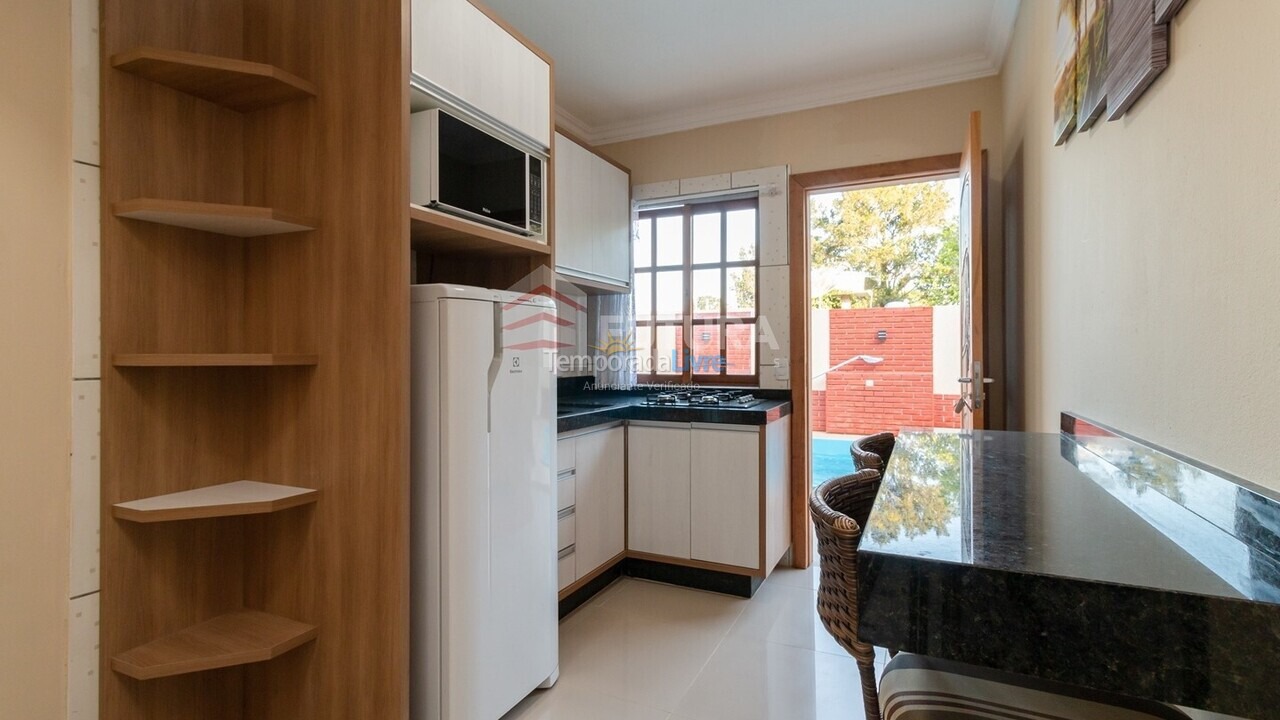 Casa para aluguel de temporada em Bombinhas (Mariscal)