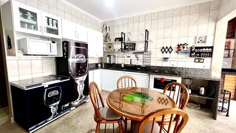 House 700 meters from the BEACH with Swimming Pool, Pool, Ping Pong