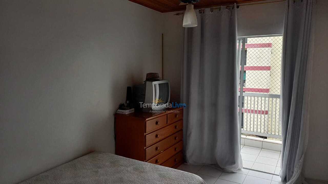 Apartment for vacation rental in Guarujá (Enseada)