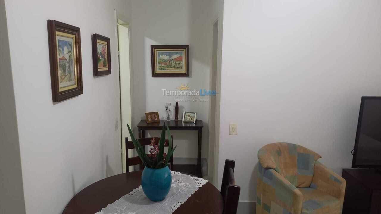 Apartamento para aluguel de temporada em Santos (Boqueirão)