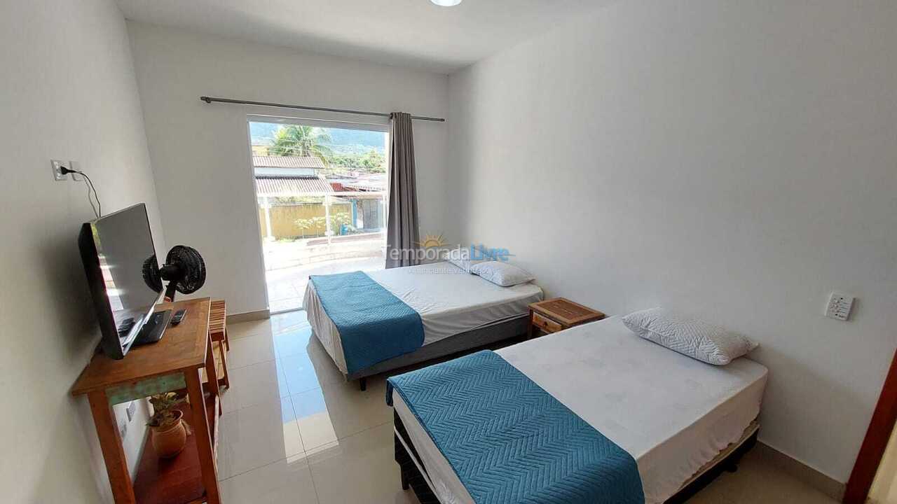 Casa para alquiler de vacaciones em Caraguatatuba (Massaguaçu)