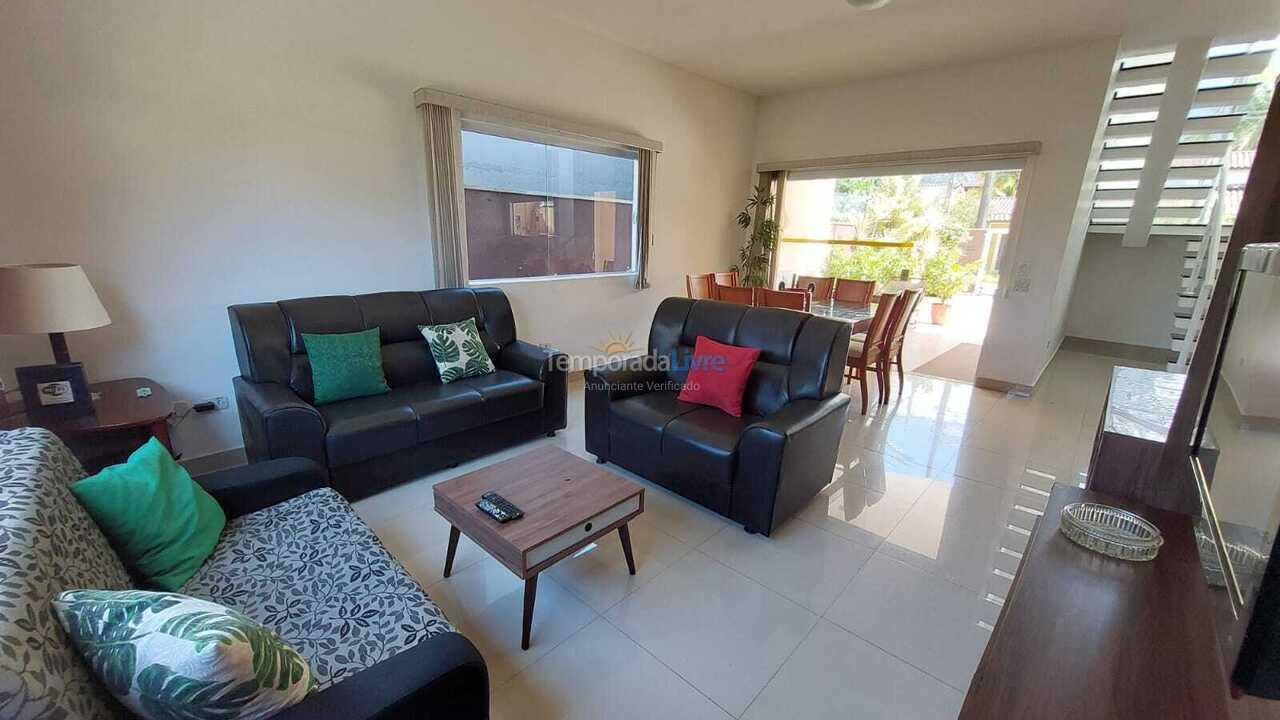 Casa para alquiler de vacaciones em Caraguatatuba (Massaguaçu)
