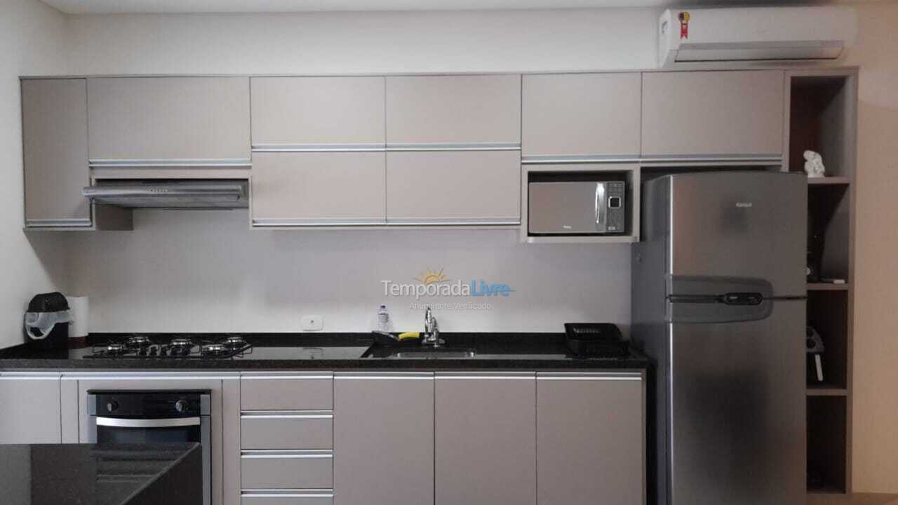 Apartamento para aluguel de temporada em Ubatuba (Praia Grande)