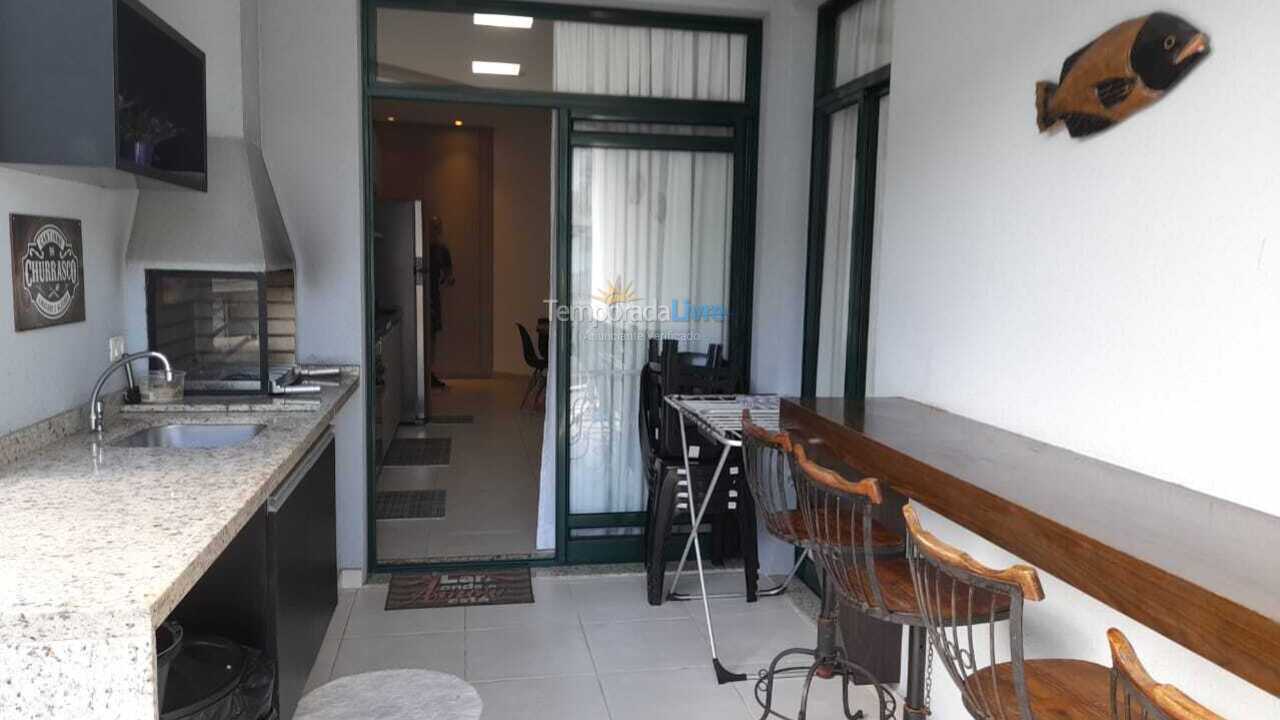Apartamento para aluguel de temporada em Ubatuba (Praia Grande)