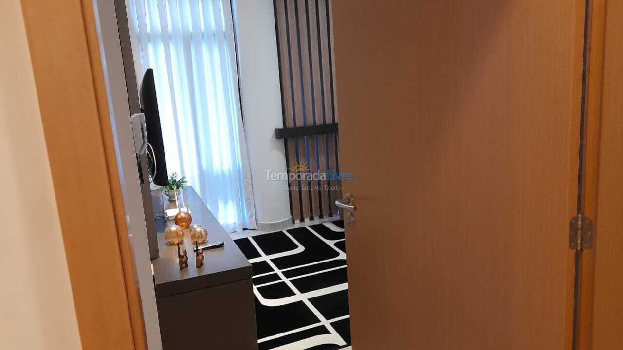 Apartamento para aluguel de temporada em Ubatuba (Praia Grande)