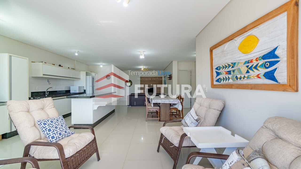 Apartamento para aluguel de temporada em Bombinhas (Canto Grande)