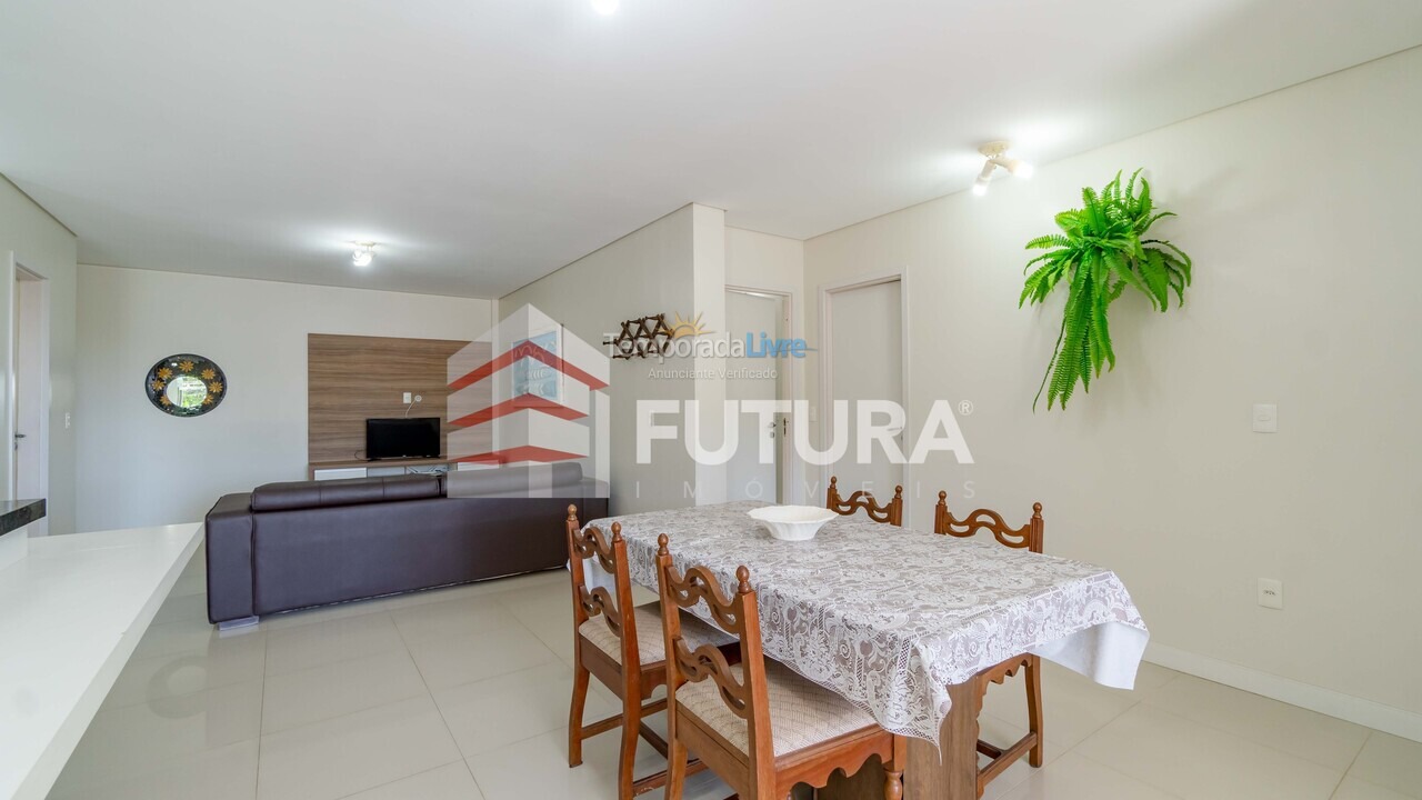 Apartamento para aluguel de temporada em Bombinhas (Canto Grande)