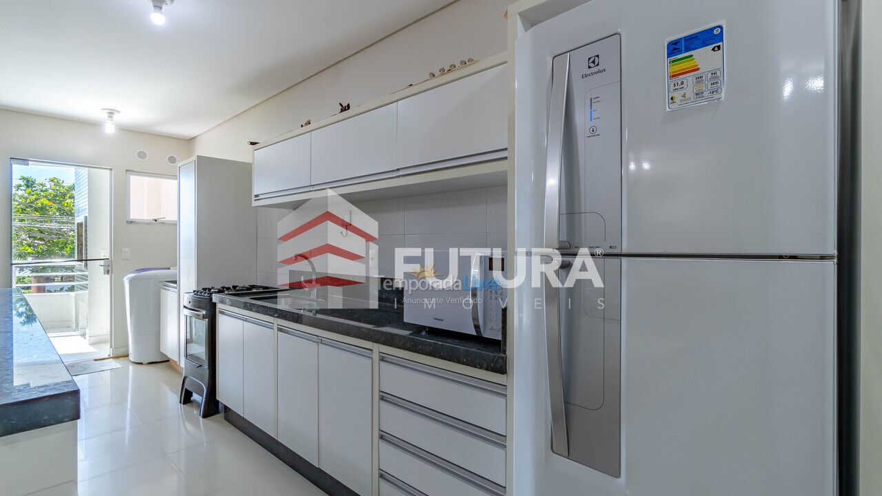 Apartamento para aluguel de temporada em Bombinhas (Canto Grande)