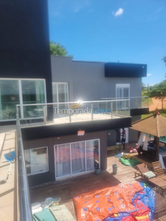 Casa para aluguel de temporada em Paranapanema (Riviera de Santa Cristina Xiii)