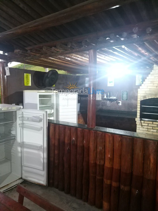 Chácara / sítio para aluguel de temporada em Duque de Caxias (Capivari Xerem Rj)