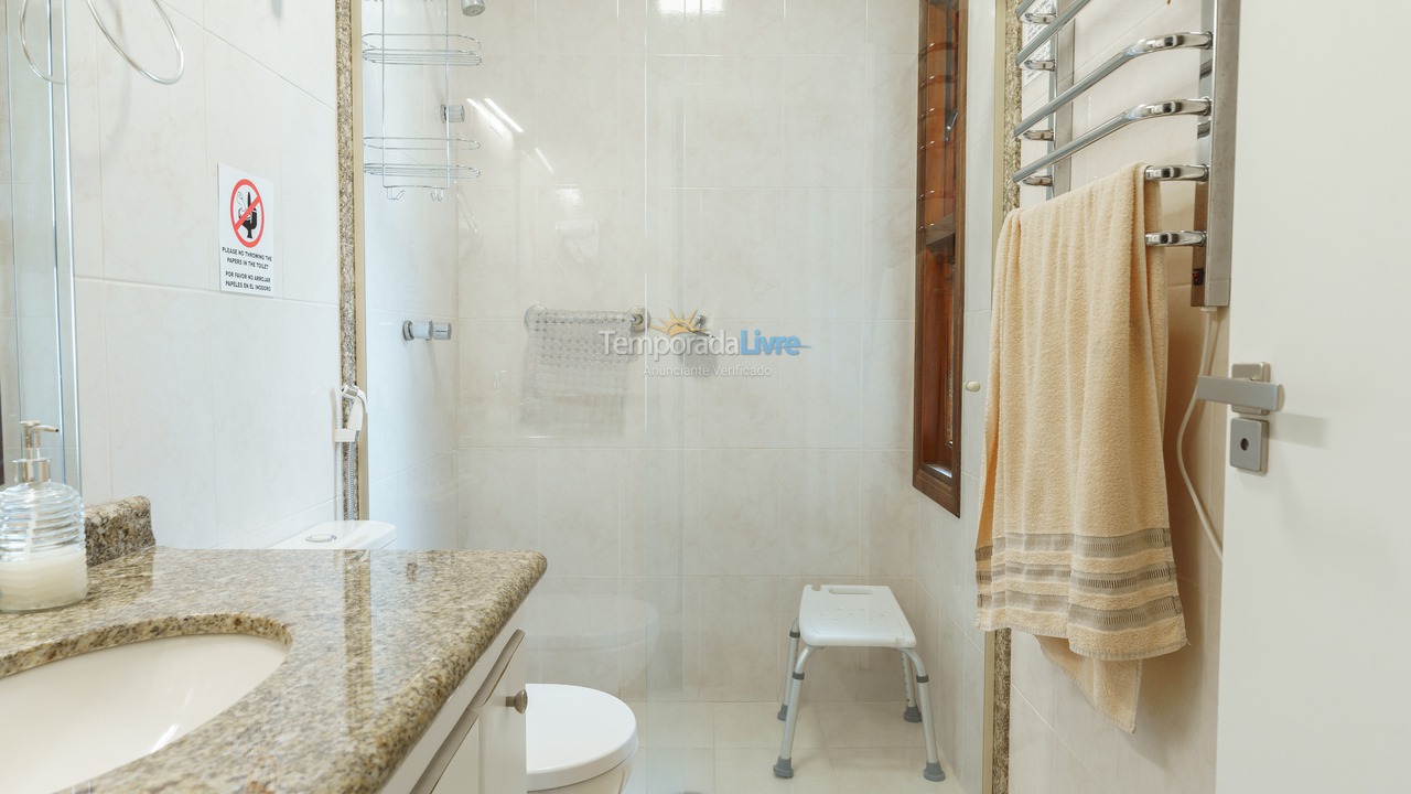 Apartamento para aluguel de temporada em Campos do Jordão (Capivari)