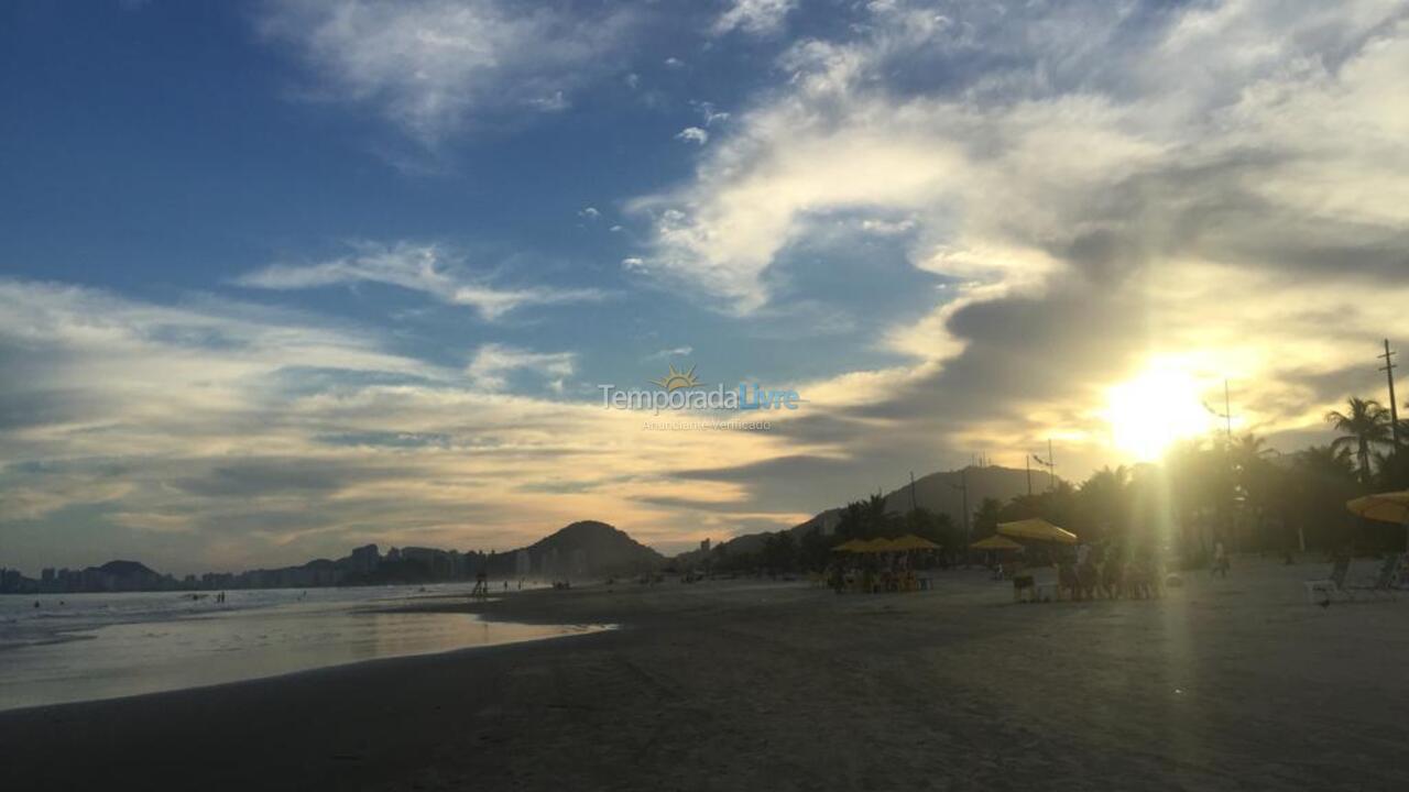 Apartamento para aluguel de temporada em Guarujá (Enseada)