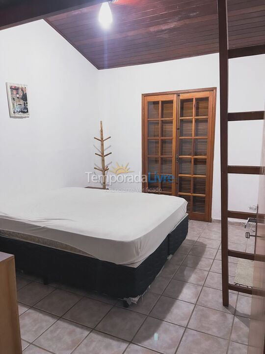 Casa para aluguel de temporada em São Sebastião (Praia de Boiçucanga)