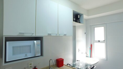 Edificio con salida a la costanera -