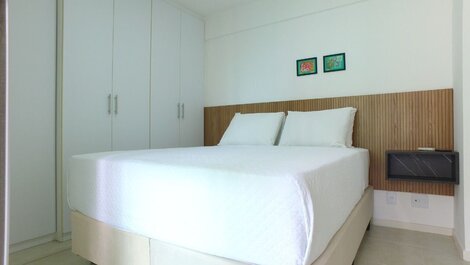 Edificio con salida a la costanera -