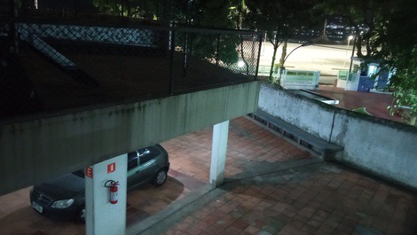 Vista da varanda de noite