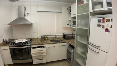 Apartment facing the beach