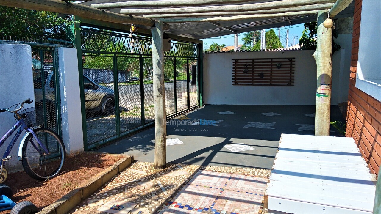 Casa para aluguel de temporada em águas de São Pedro (águas de São Pedro)