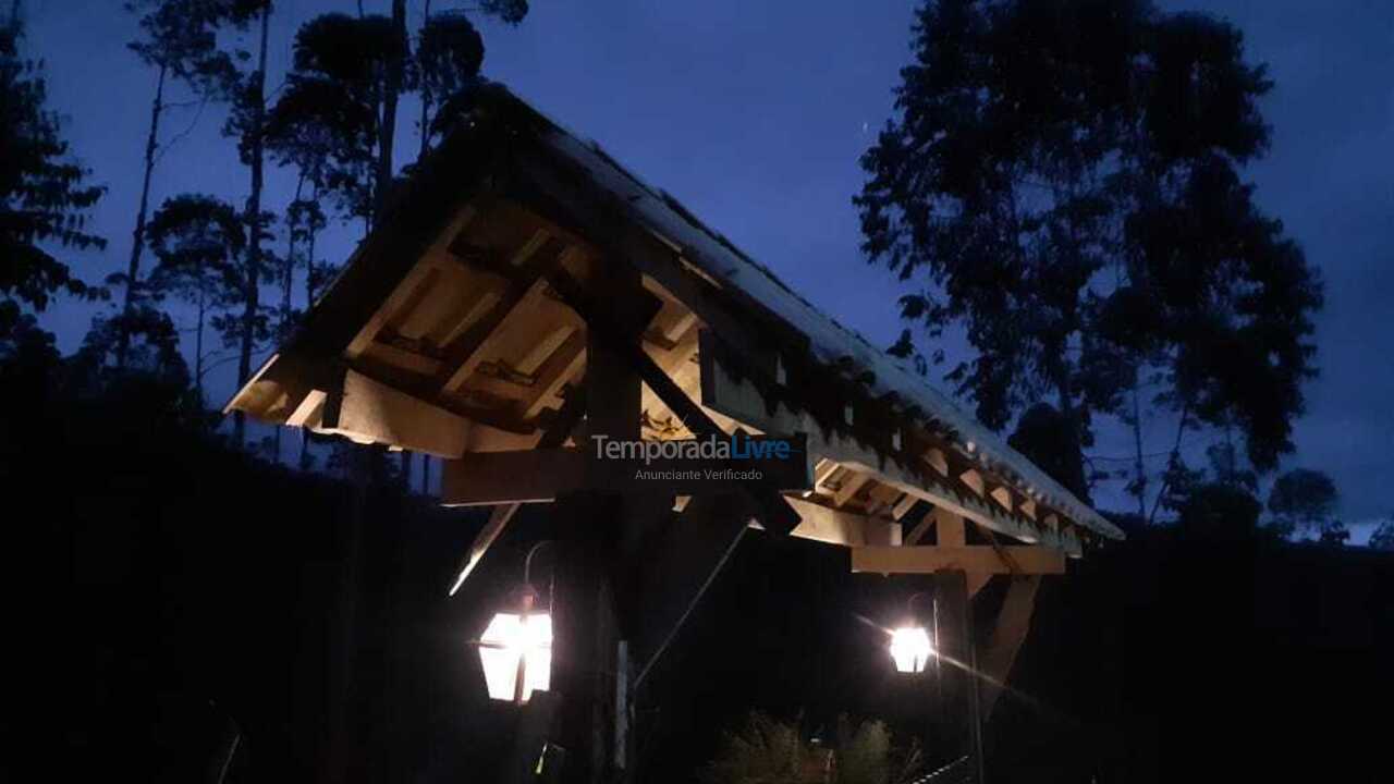 Casa para aluguel de temporada em Resende (Visconde de Maua)