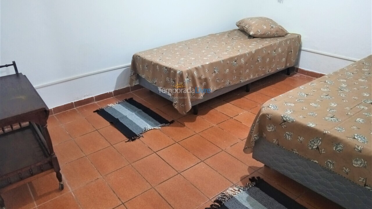 Casa para aluguel de temporada em águas de São Pedro (águas de São Pedro)