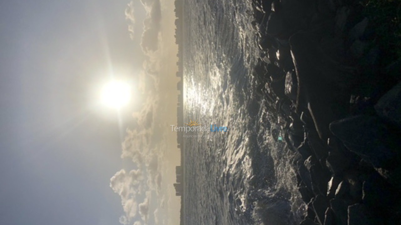 Casa para aluguel de temporada em Barra dos Coqueiros (Praia da Costa)