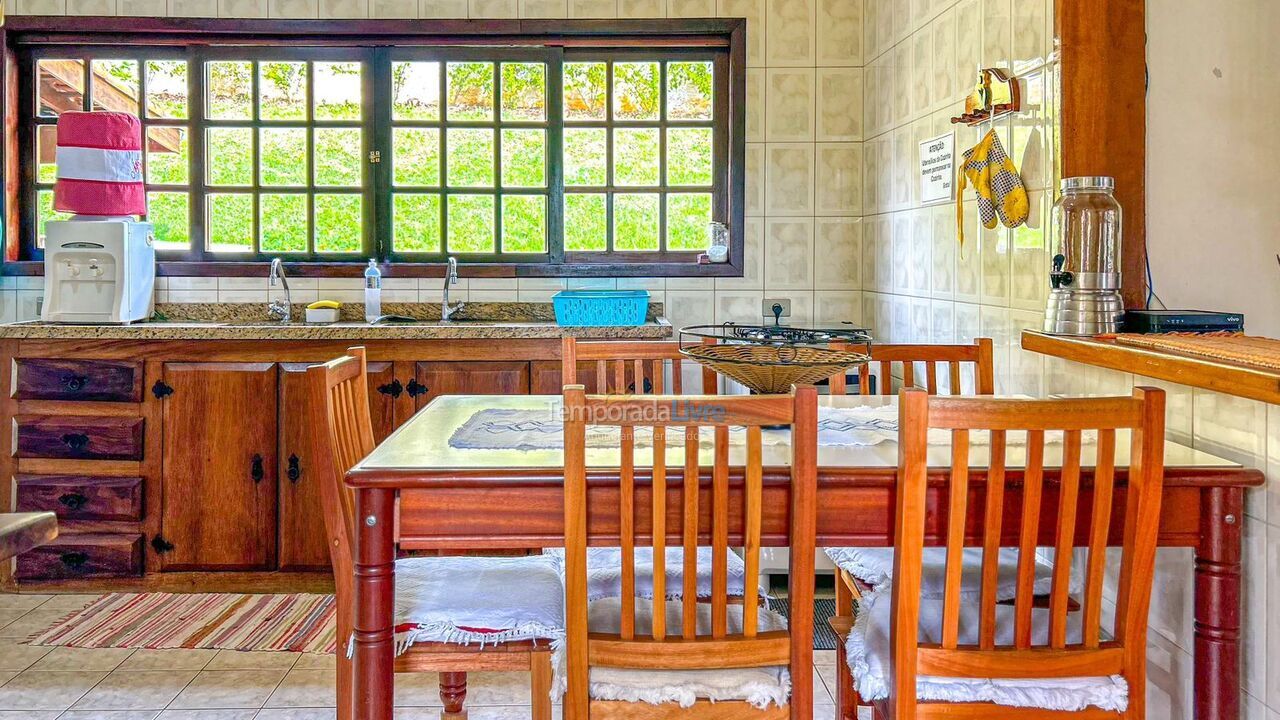 Ranch for vacation rental in Mairinque (Condomínio Porta do Sol)