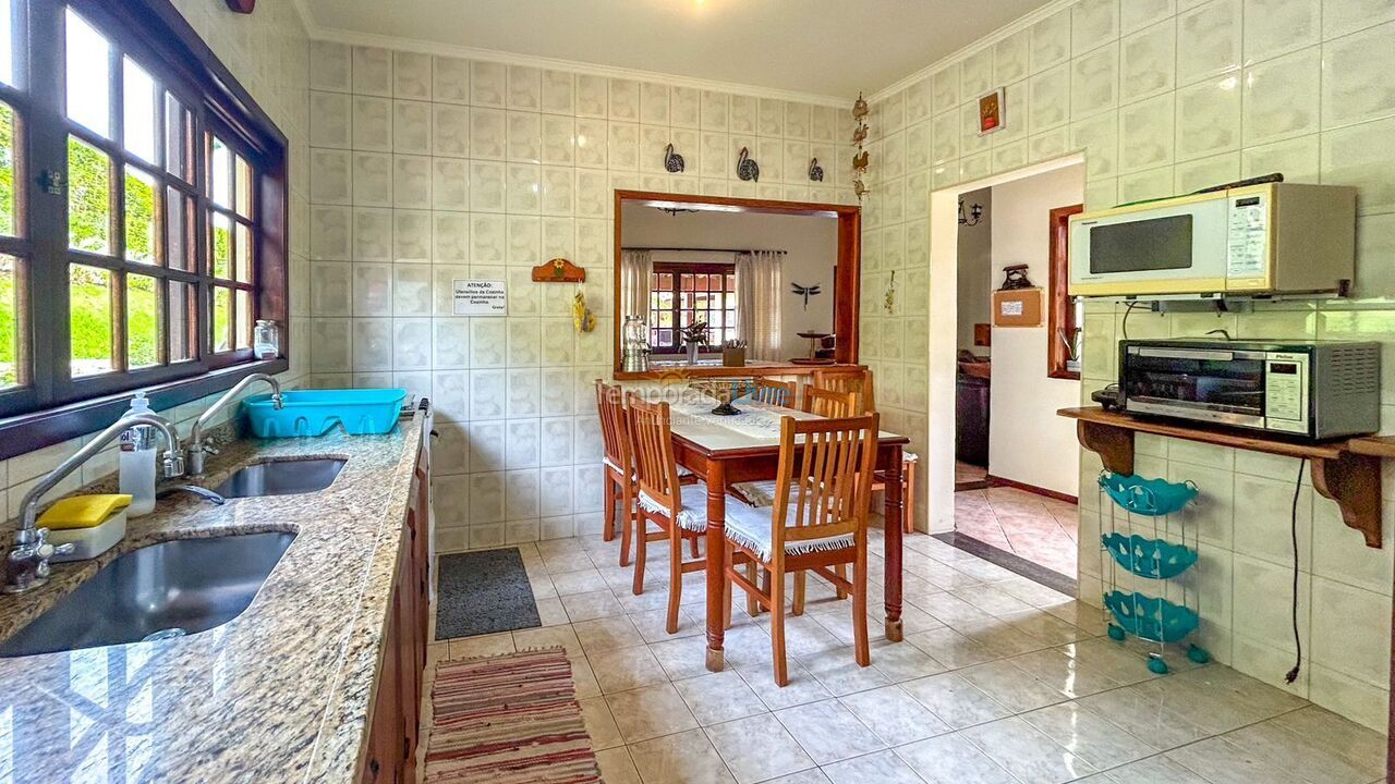 Ranch for vacation rental in Mairinque (Condomínio Porta do Sol)