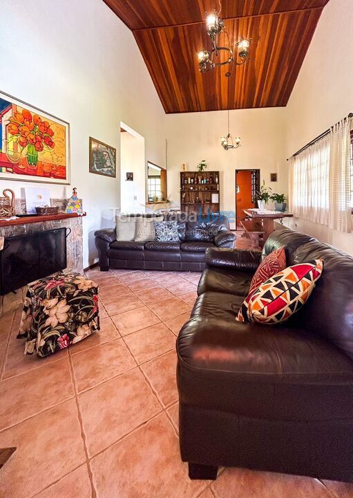 Ranch for vacation rental in Mairinque (Condomínio Porta do Sol)