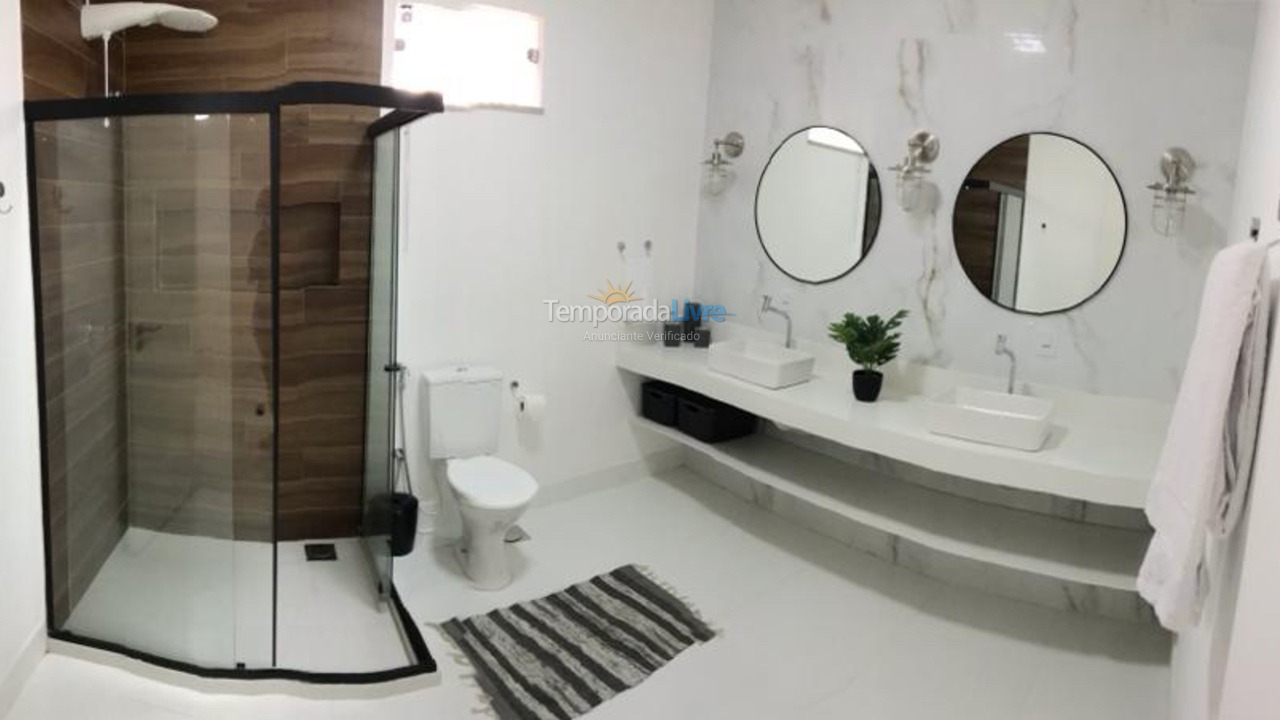 Casa para aluguel de temporada em Camaçari (Praia de Guarajuba)