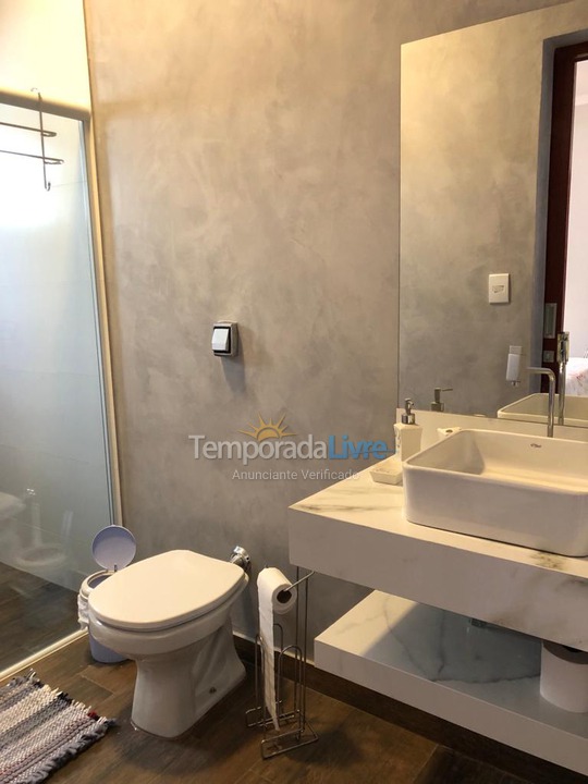 Chácara / sítio para aluguel de temporada em Socorro (Pompéia)